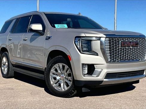 Used 2021 GMC Yukon Denali image 3