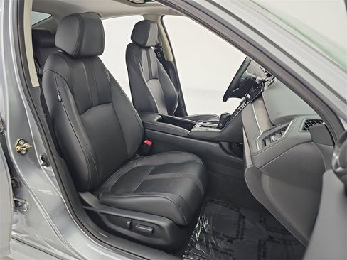 Used 2020 Honda Civic Touring image 12