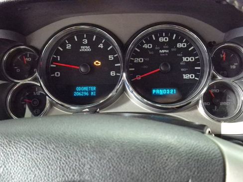 Used 2008 GMC Sierra 1500 SLE w/ Power Pack Plus AWD/4WD image 13