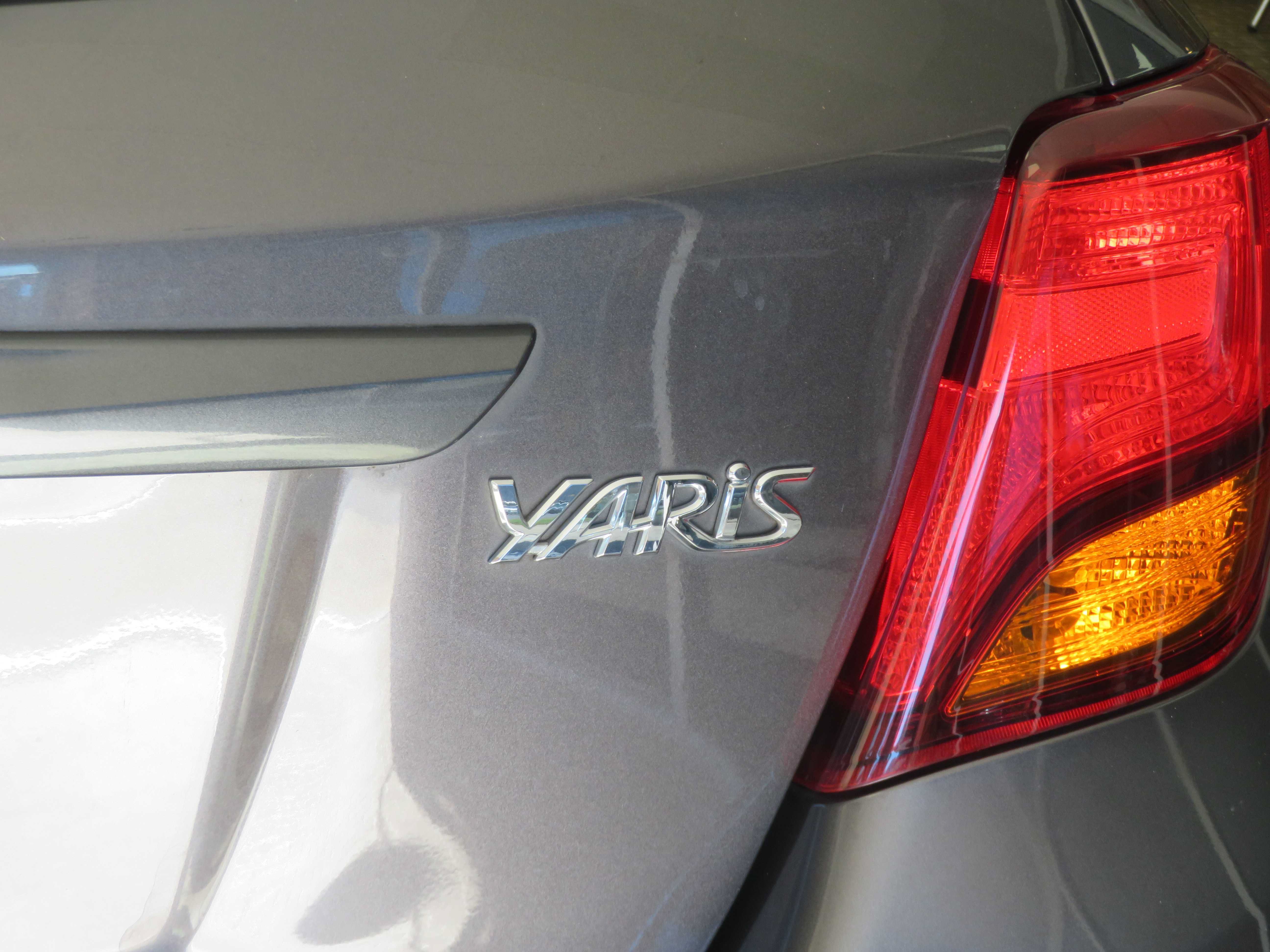 Used 2015 Toyota Yaris L FWD image 57