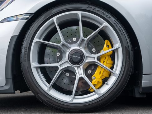 Certified 2023 Porsche 911 GT3 RWD image 12