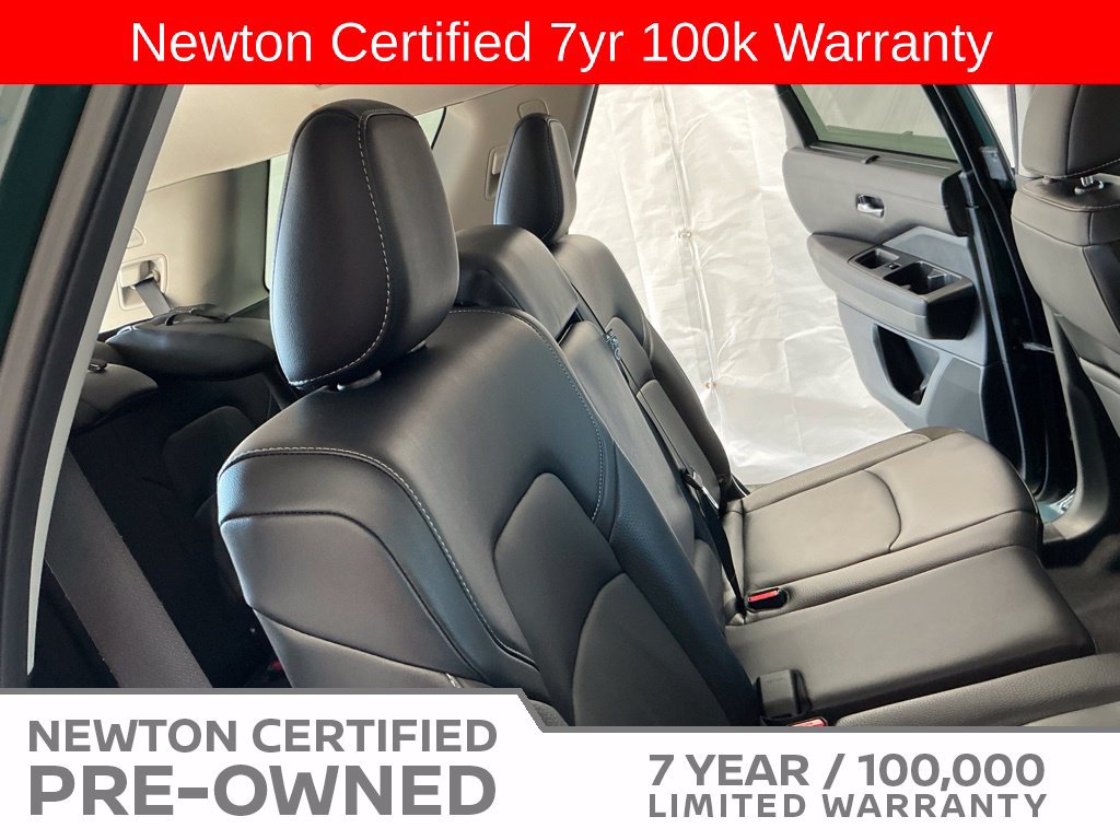 Used 2023 Nissan Pathfinder SL AWD/4WD image 21