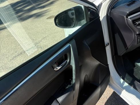 Used 2015 Toyota Corolla S FWD image 42