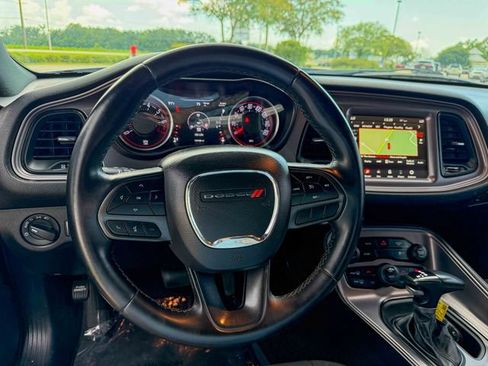 Used 2023 Dodge Challenger SXT RWD image 12