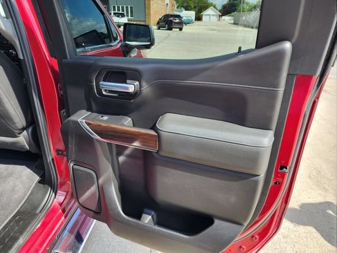 Used 2020 GMC Sierra 1500 SLT w/ SLT Premium Plus Package AWD/4WD image 17
