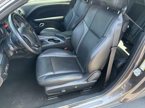 Used 2023 Dodge Challenger SXT w/ Plus Package RWD image 21