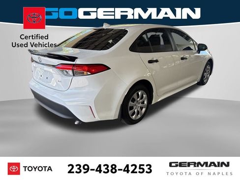 Used 2025 Toyota Corolla LE FWD image 7