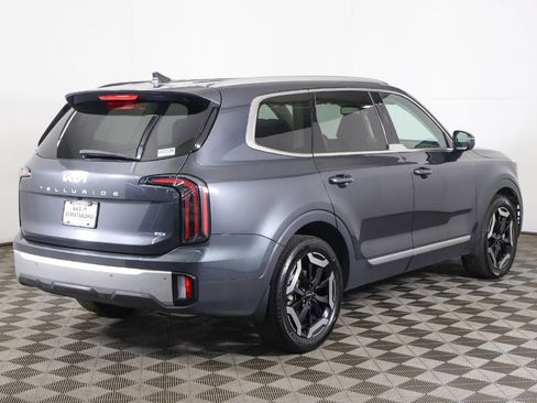 Used 2024 Kia Telluride EX X-Line AWD/4WD image 13
