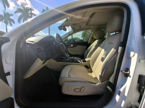 Used 2017 Audi A4 2.0T Premium Plus w/ Premium Plus Package image 3