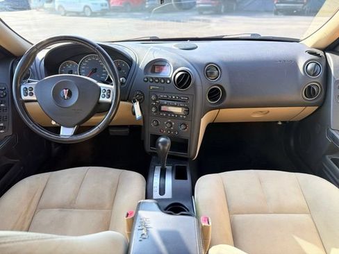 Used 2008 Pontiac Grand Prix w/ Sun And Sound Package FWD image 18