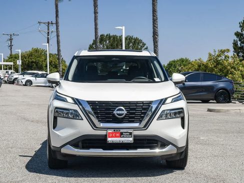 Used 2023 Nissan Rogue Platinum w/ Platinum Premium Package FWD image 2