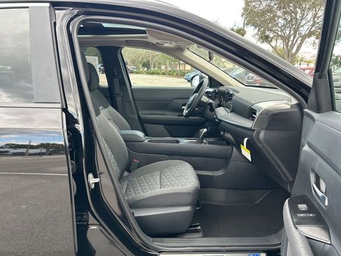 New 2026 Nissan Kicks SV w/ SV Premium Package image 39