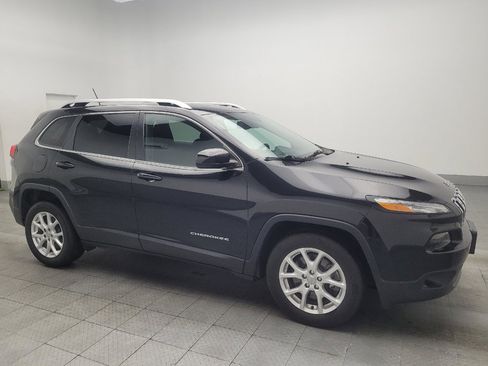 Used 2015 Jeep Cherokee Latitude w/ Comfort/Convenience Group image 11