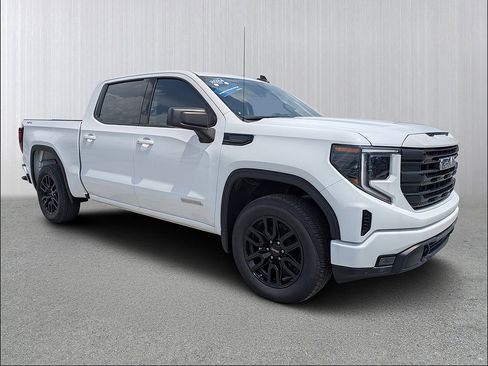 Used 2024 GMC Sierra 1500 Elevation AWD/4WD image 1