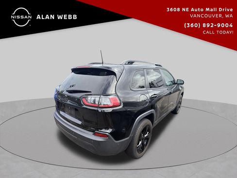 Used 2023 Jeep Cherokee Altitude Lux w/ Lux Elite Package AWD/4WD image 2