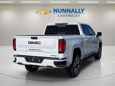 Used 2022 GMC Sierra 1500 AT4 w/ AT4 Premium Package image 5