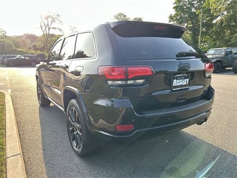 Certified 2020 Jeep Grand Cherokee Altitude image 6