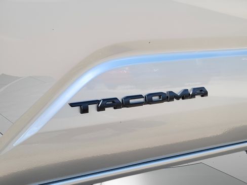 Certified 2025 Toyota Tacoma TRD Sport image 31