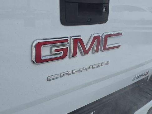 Used 2021 GMC Canyon AT4 w/ Trailering Package image 11