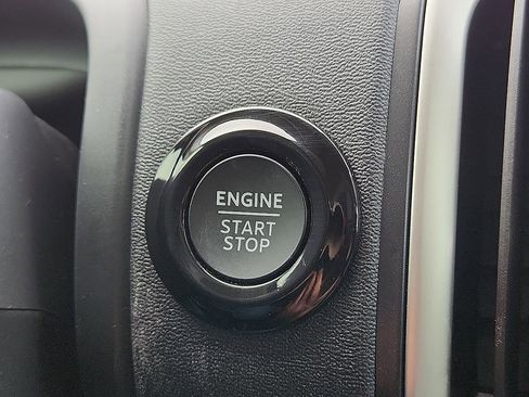 New 2026 Ford Expedition Active image 9