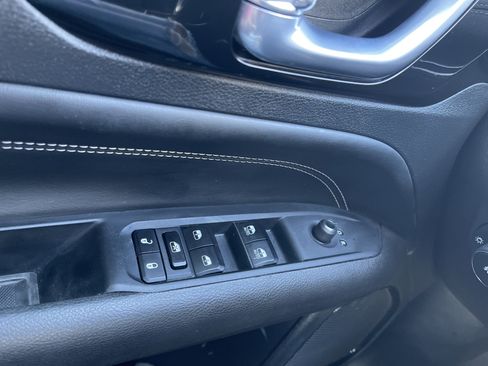 Used 2024 Jeep Compass Latitude w/ Altitude Special Edition image 22