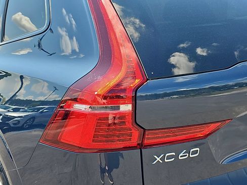 Used 2024 Volvo XC60 B5 Core w/ Protection Package Premier AWD/4WD image 35