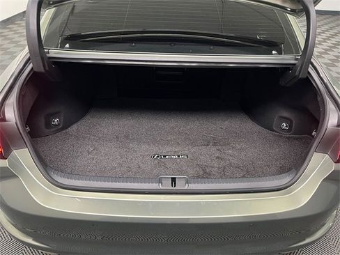 Certified 2024 Lexus ES 350 w/ Premium Package image 9