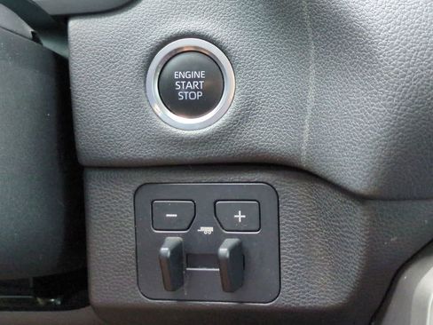 Used 2022 Toyota Tundra Limited RWD image 27
