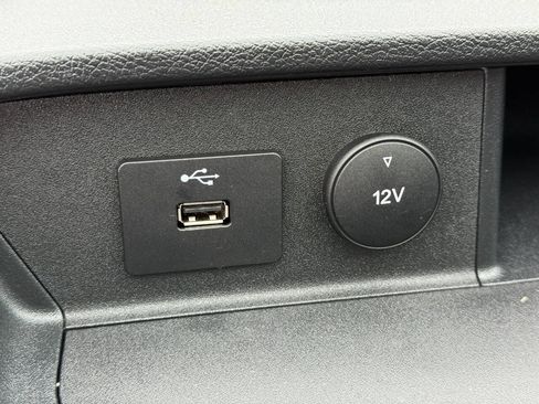 Used 2021 Ford Transit 250 Low Roof AWD image 28