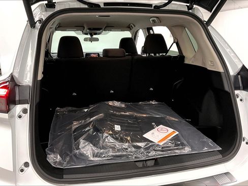 New 2025 Nissan Rogue SV image 72