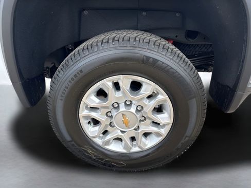 New 2026 Chevrolet Silverado 2500 LTZ w/ LTZ Convenience Package AWD/4WD image 37