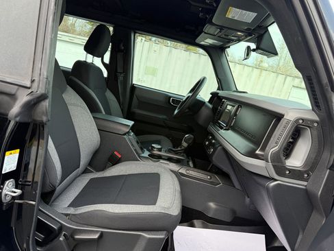 Used 2022 Ford Bronco 4-Door w/ Sasquatch Package image 15