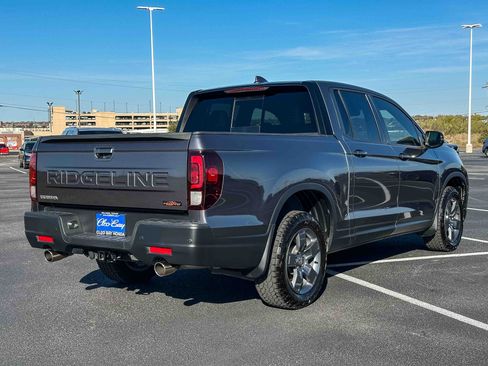 Certified 2024 Honda Ridgeline TrailSport image 6