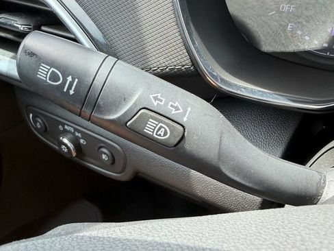 Used 2023 Chevrolet TrailBlazer LT w/ Convenience Package FWD image 29