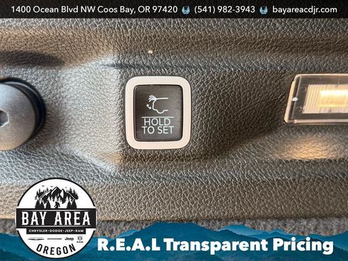 Used 2024 Jeep Grand Cherokee L Summit AWD/4WD image 32