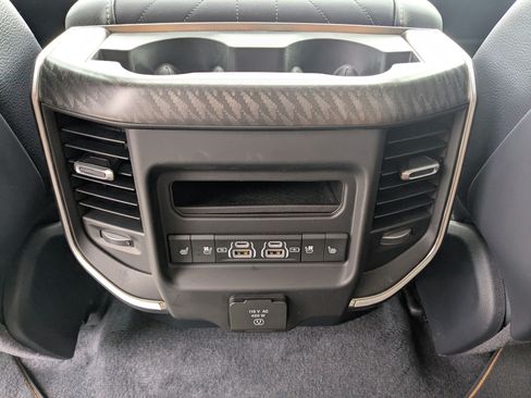 Used 2025 RAM 1500 Tungsten AWD/4WD image 29