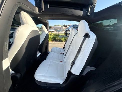 Used 2024 Tesla Model X AWD/4WD image 10