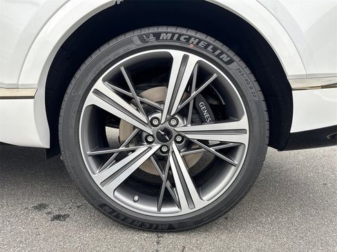 New 2026 Genesis GV80 3.5T e-SC image 20