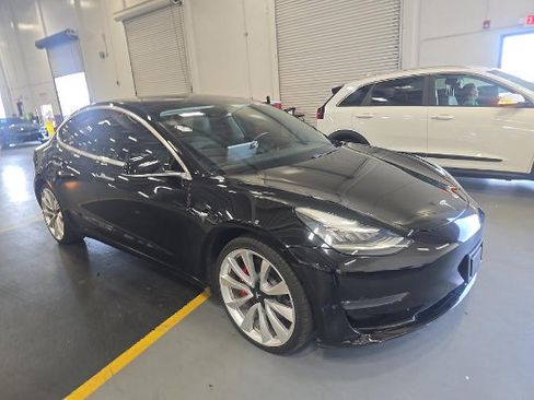 Used 2018 Tesla Model 3 Performance AWD/4WD image 3