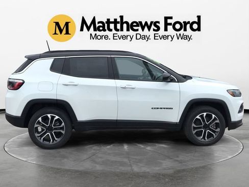 Used 2024 Jeep Compass Limited AWD/4WD image 6
