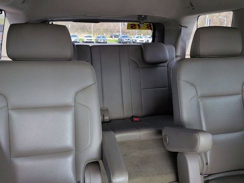 Used 2015 GMC Yukon SLT w/ HD Trailering Package image 8