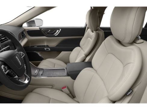 Used 2020 Lincoln Continental w/ Premium Package FWD image 12
