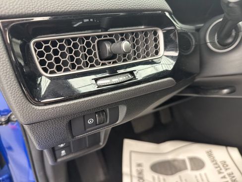 Used 2022 Honda Civic EX image 19