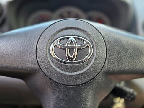 Used 2006 Toyota RAV4 2WD image 32