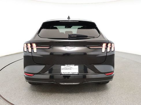Used 2021 Ford Mustang Mach-E Premium image 5