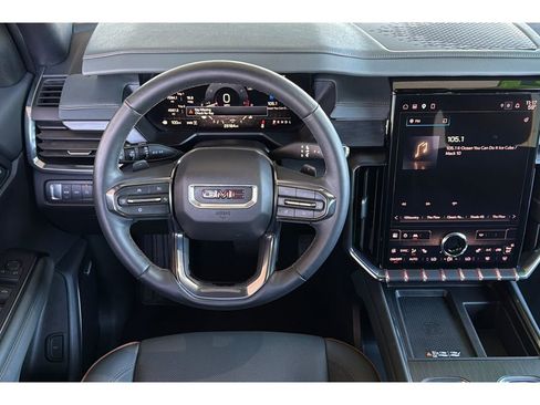Used 2024 GMC Acadia AT4 w/ Luxury Package AWD/4WD image 16