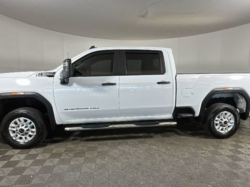 Used 2024 GMC Sierra 2500 Pro AWD/4WD image 5