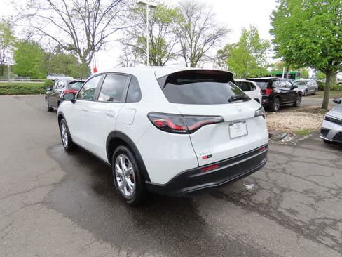 Used 2023 Honda HR-V LX image 4
