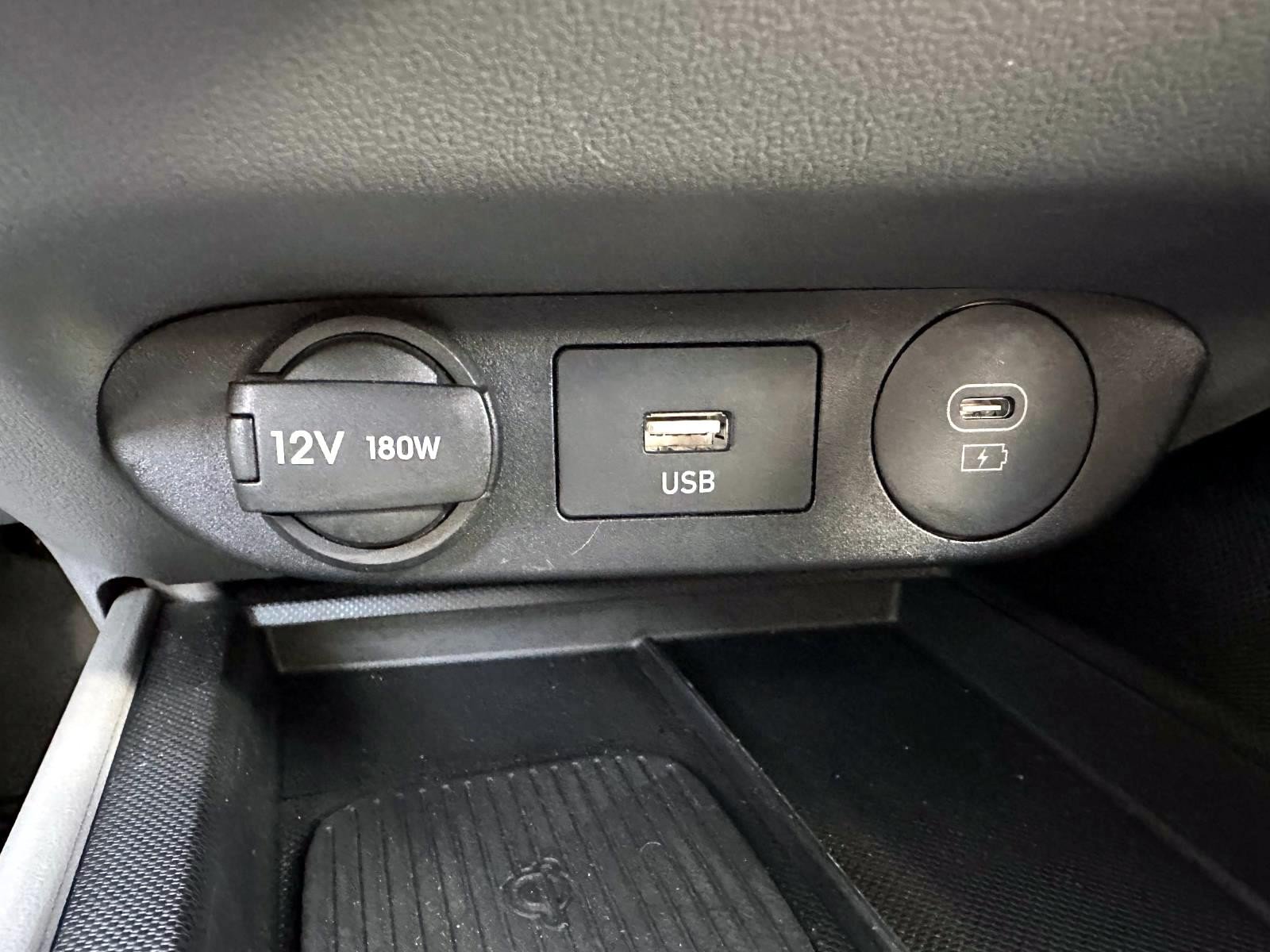Used 2025 Hyundai Elantra Sport FWD image 25