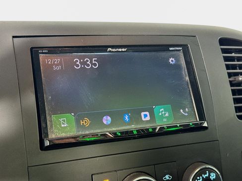 Used 2014 GMC Sierra 2500 SLE w/ Snow Plow Prep Package image 13